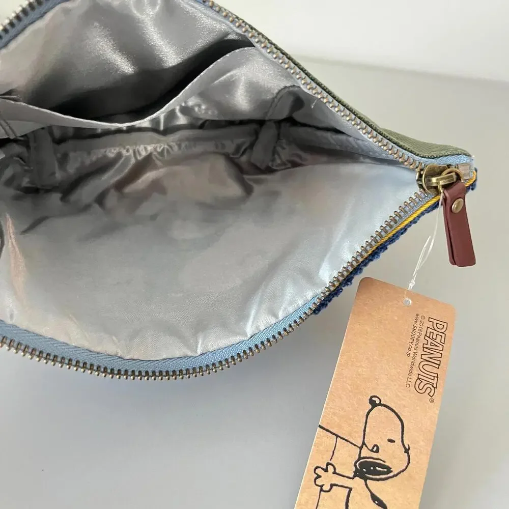 Peanuts Character Snoopy Towel Texture Canvas Cosmetic Bag NWT - Picture 4 of 4